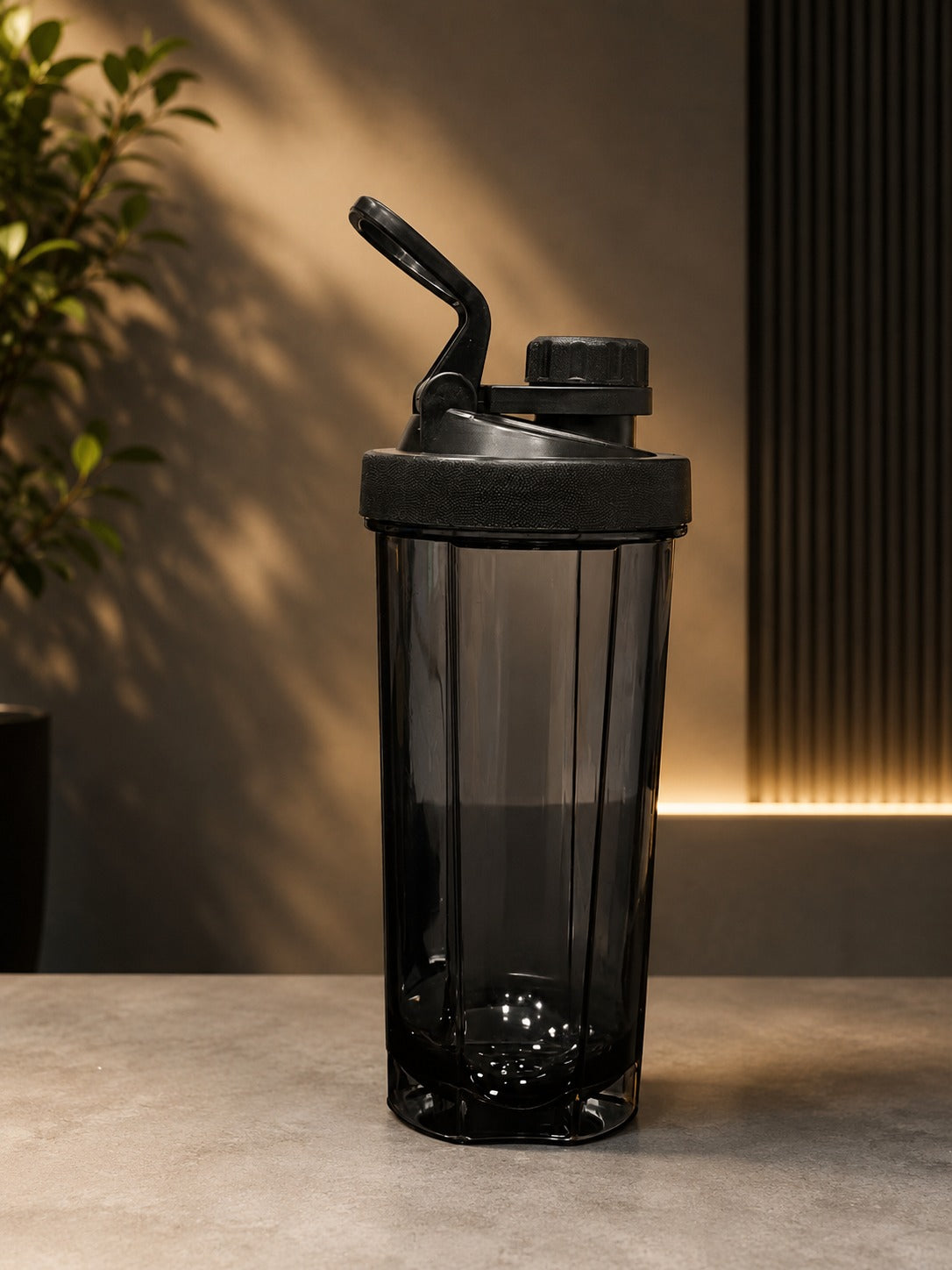 BOSS 800ML– Smoke Black Shaker Bottle